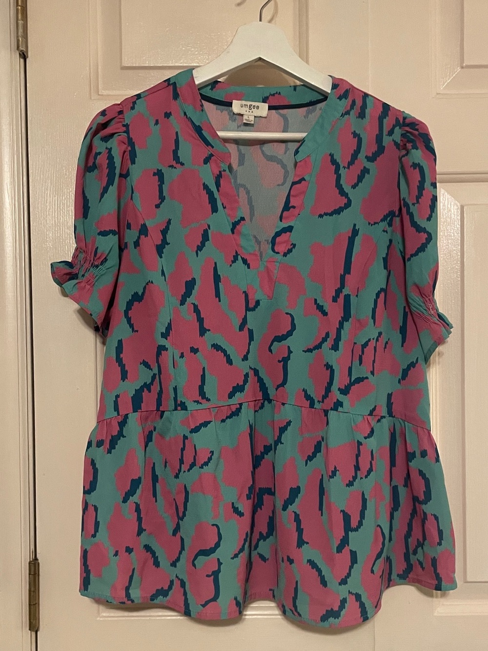 Umgee Pink Teal Abstract Print Peplum Blouse L - Dopamine